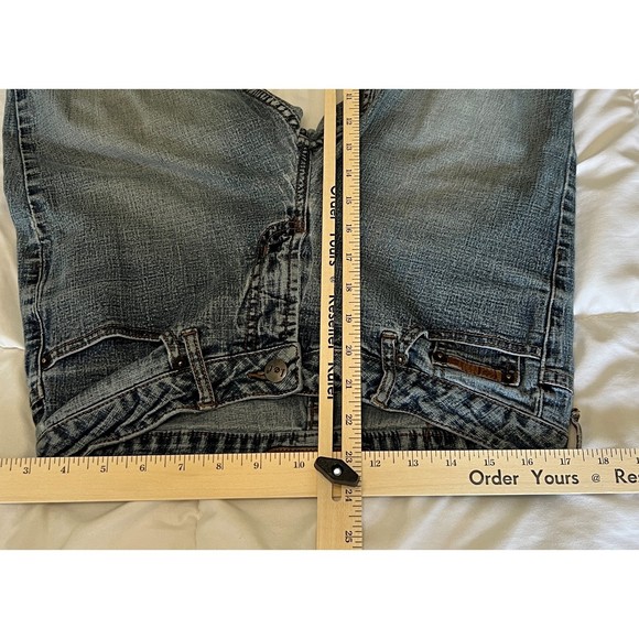 l.e.i. Women's Junior Flared Leg Low Rise Jeans Size 9 Faded Denim Y2K - Picture 11 of 11